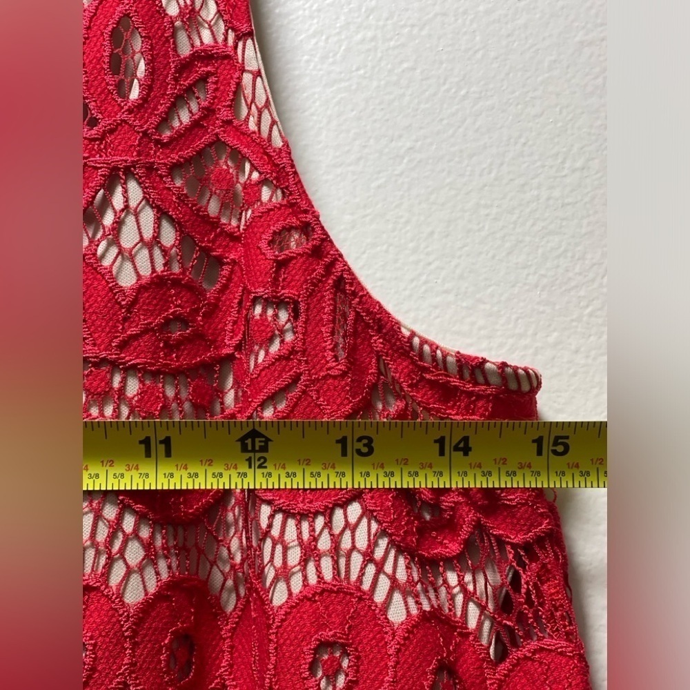Francesca’s L dress never worn.. great shape! Red/light brown unique pattern - Picture 6 of 7